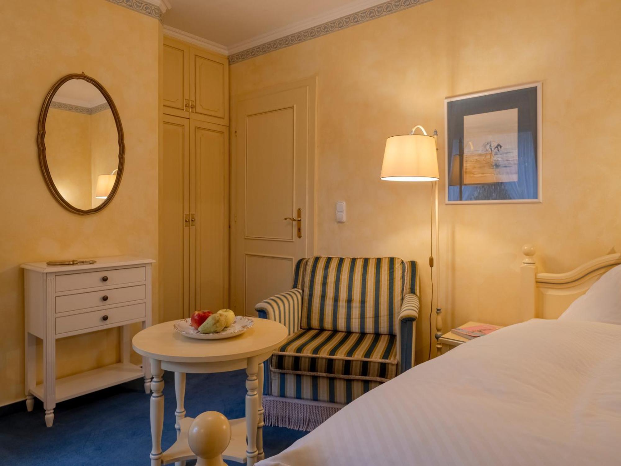 Hotel Wiesbaden Wenningstedt-Braderup Екстериор снимка